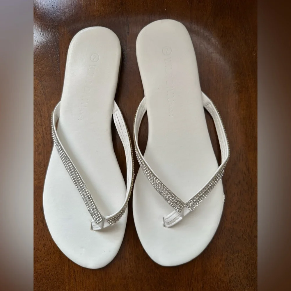 ✨ Sparkly White Rhinestone Flip‎ Flop Sandals Women Size 7 Summer Beach Chic✨